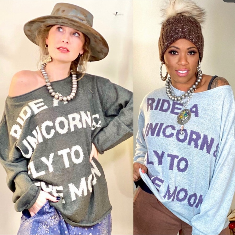 Listicle Ride a unicorn & fly to the moon Lightweight sweater. Small. NWT.